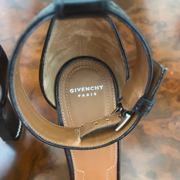 Givenchy Embossed Leather Ankle Strap Black Sandals Size 7 - Picture 3 of 8